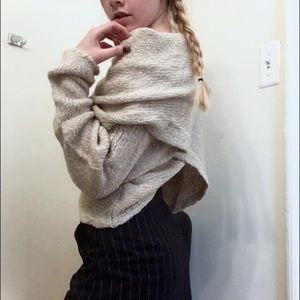 Jessica Simpson wrapped sweater